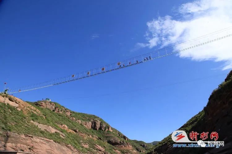 芦芽山大峡谷图片