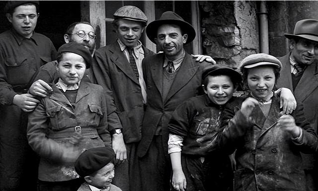 比美国黑人,二战时期犹太人还"惨"的吉普赛人