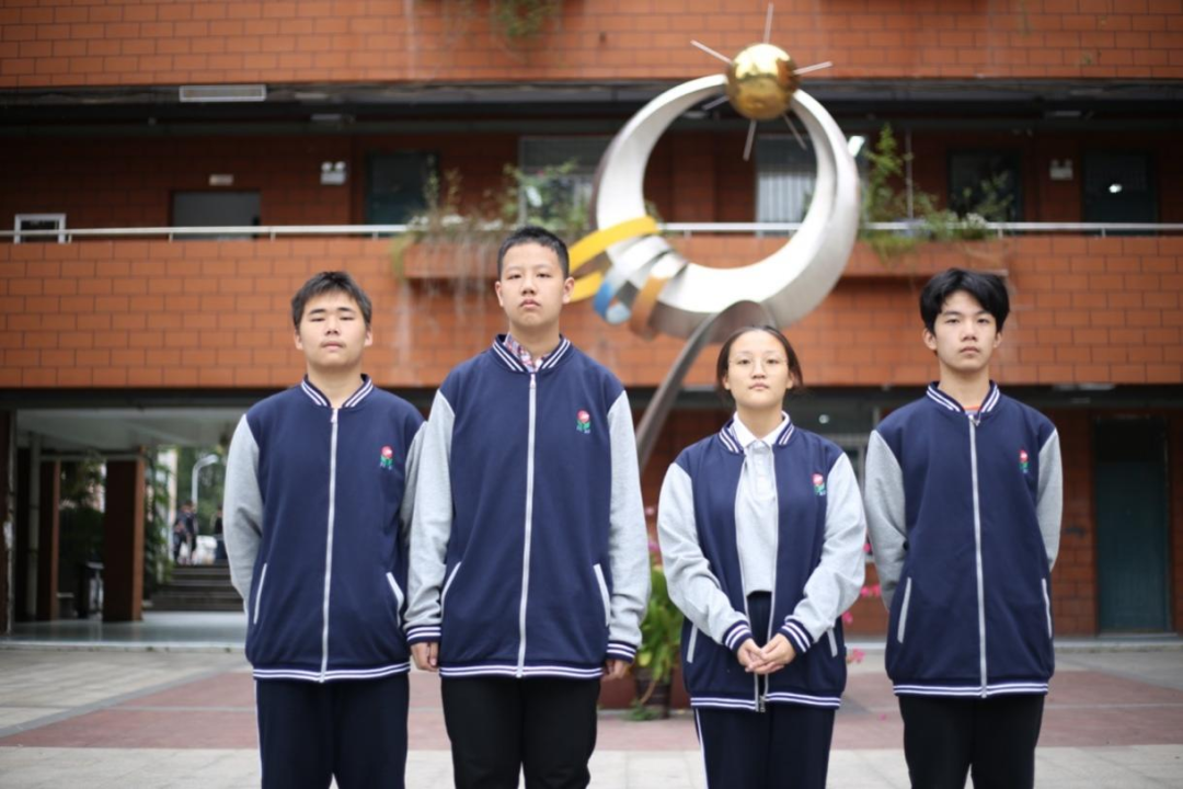 2021年秋季入学,庐阳高中对高一建档立卡学生免除校服费用.
