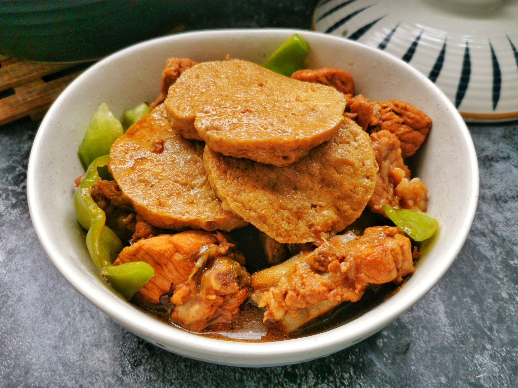 素鸡不要直接下锅炖,多做一步,汤汁饱满,比肉都受欢迎!