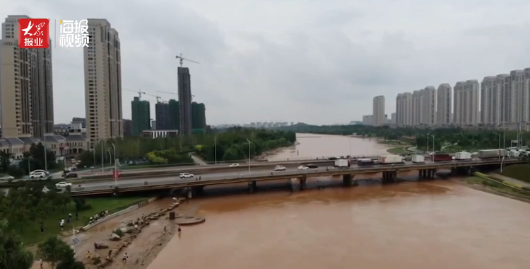 航拍暴雨后的郑州图片