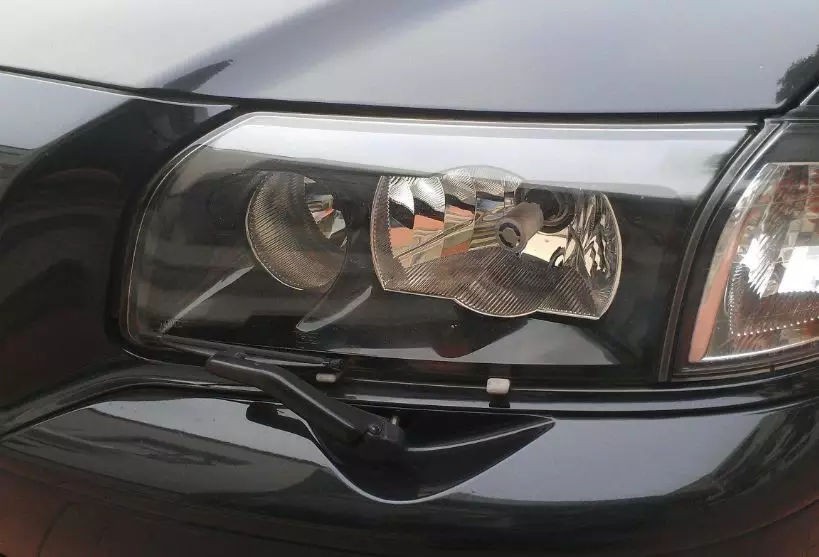 汽车大灯保修期是多久