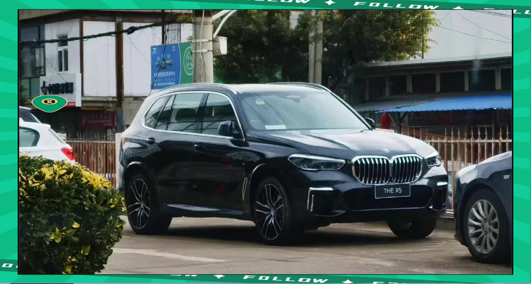 国产宝马x5li实车谍照曝光,轴距加长与x7相当,气势不减!