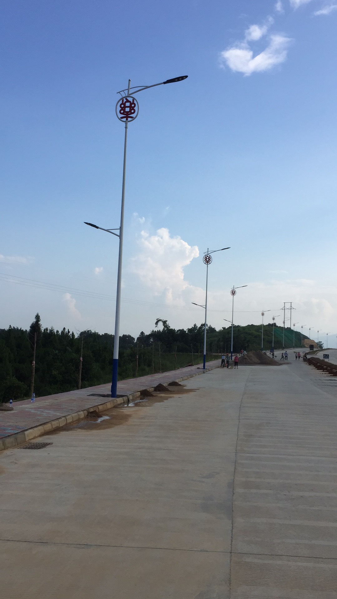 韶关乐昌高低臂路灯项目