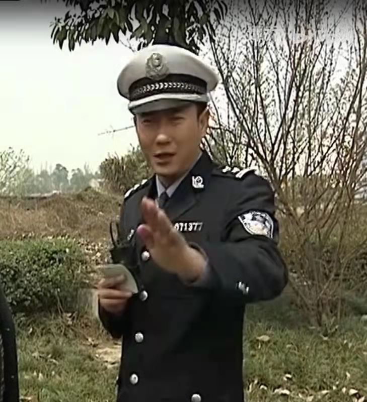 成都交警谭乔:寻找"福贵大爷",也是在治愈自己