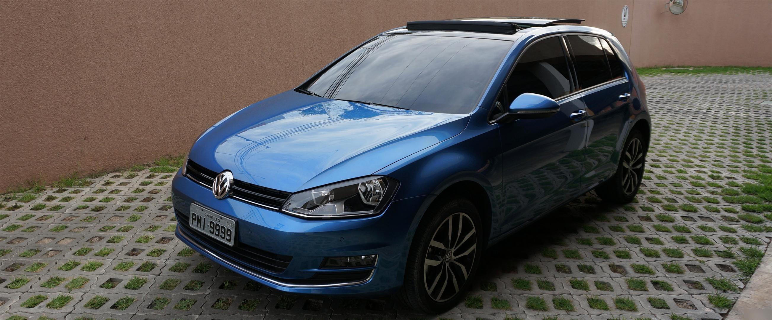 高尔夫7停车锁车左前闪亮的红灯是啥作用