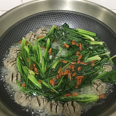 超级爽口下饭的菠菜牛肉丸汤,上桌秒光!