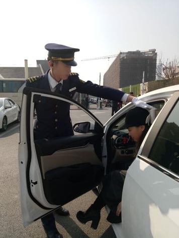 给领导开门的正确方式