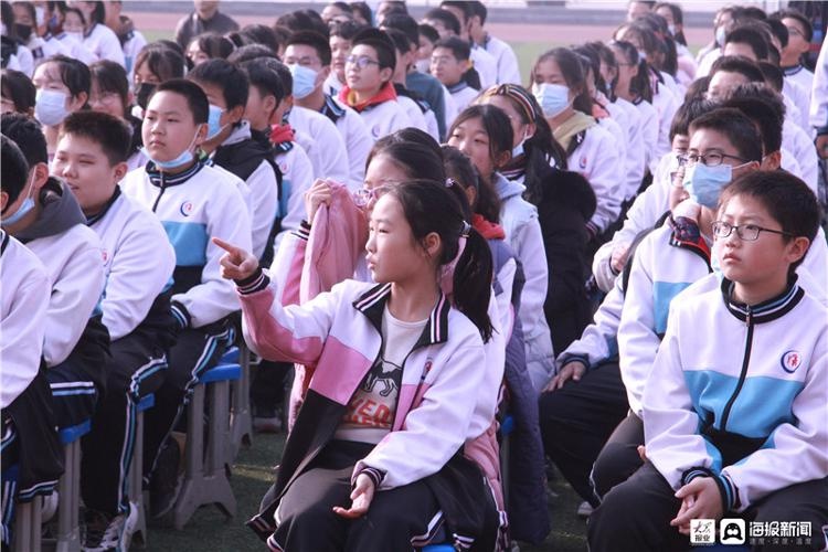 "青春飞扬 梦想飞翔" 烟台市实验中学举行第五届校园文化艺术节