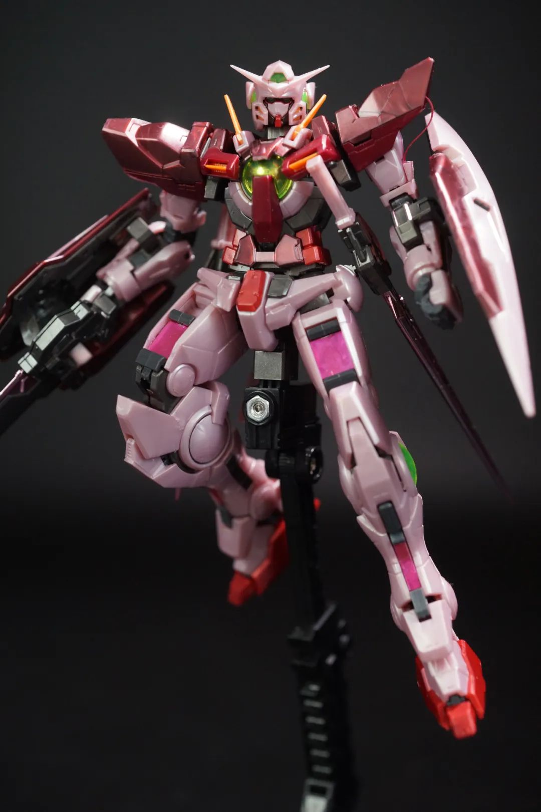 万代rg三红能天使