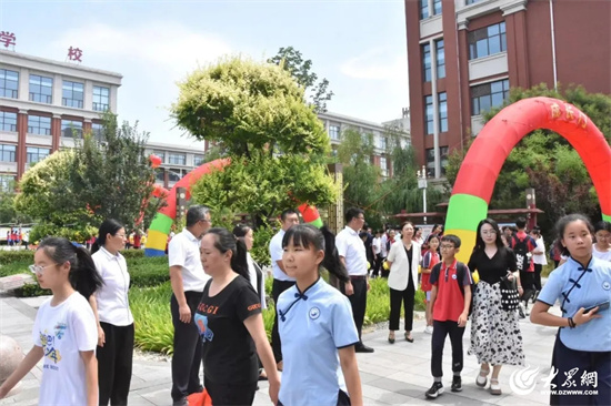 潍城区潍州麓台学校图片