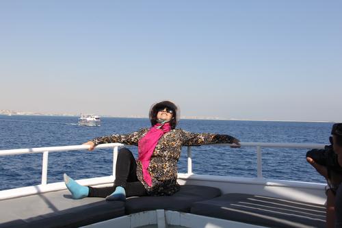 北京正黄旗大妈狂怼游客遭拘,她们为何"普通又自信"?