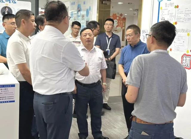 广州市黄埔区副区长何宇鸿带队考察优鱼,探讨智慧渔业技术新发展