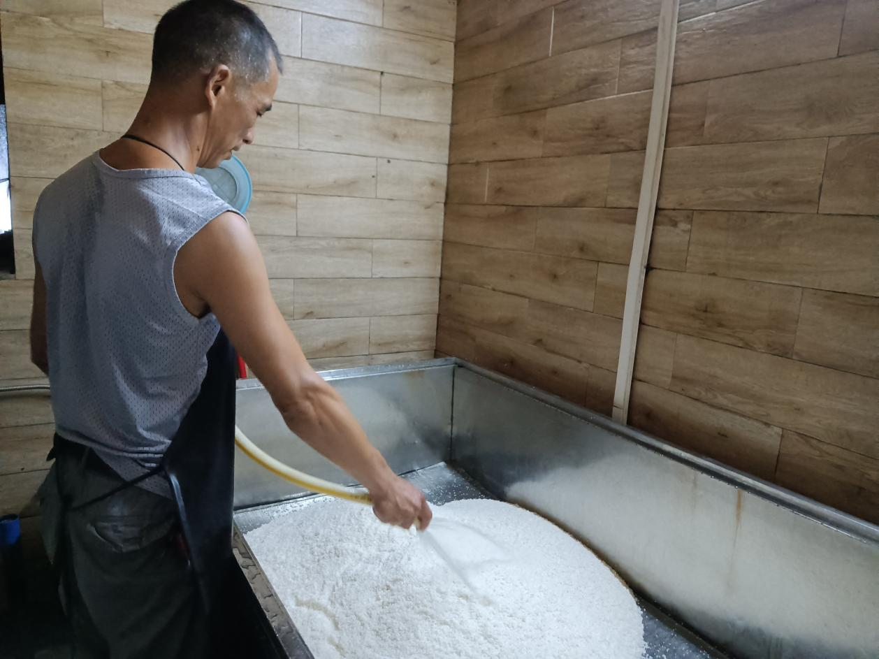 "逐梦潮人"三下乡:共饮一杯莲麻酒,与君品尽百年风味