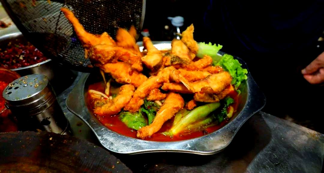 塘坝鱼:河南街头少见的川味鱼吃法