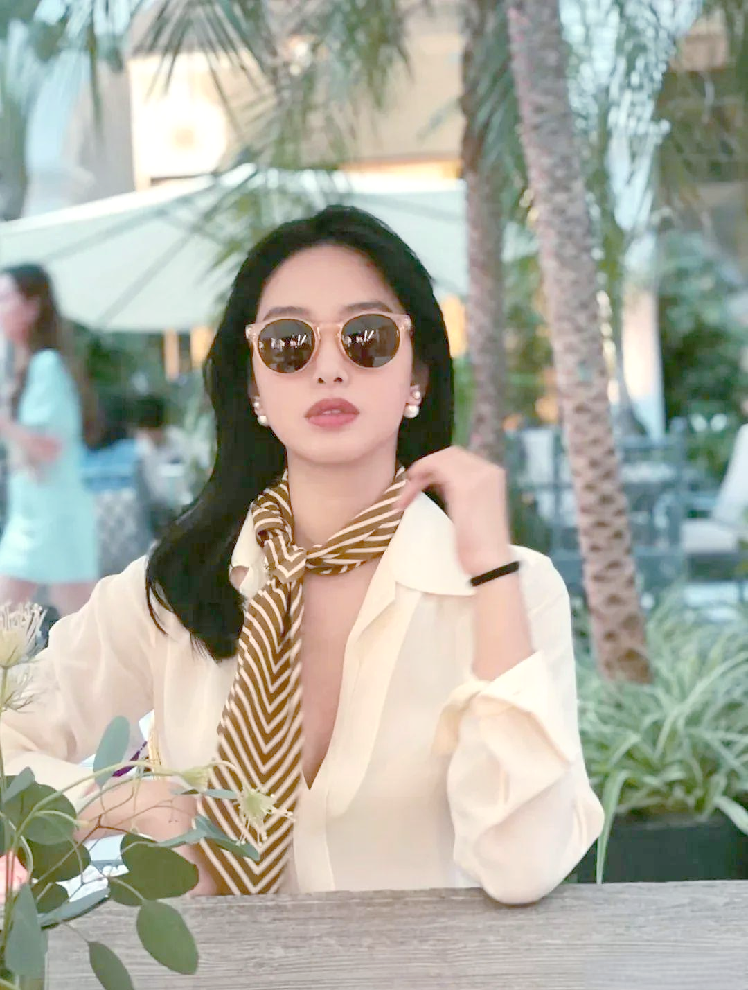 女人天生的丝巾情结,优雅的绝佳代表