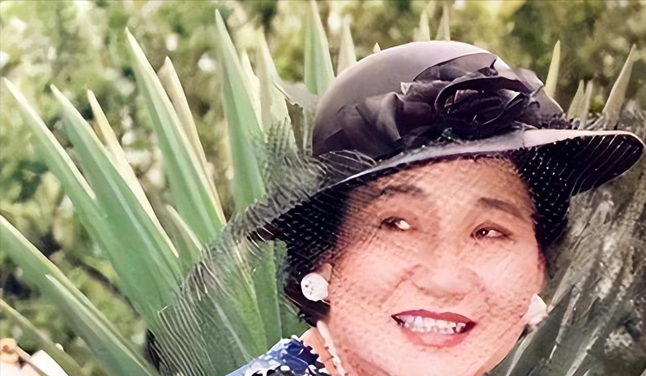 春晚一句台词识破间谍,去世23年的赵丽蓉,仍被多家官媒发文缅怀