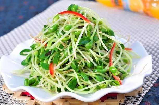 用眼过度,4道"护眼美食"不妨收藏,做给孩子吃,美味又营养