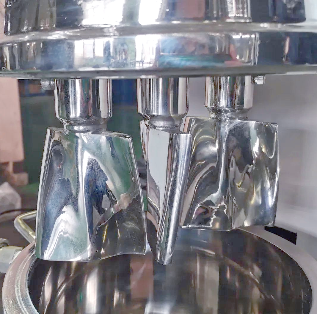 立式行星捏合机:专克高黏度,弹塑性物料,性能大幅提升!