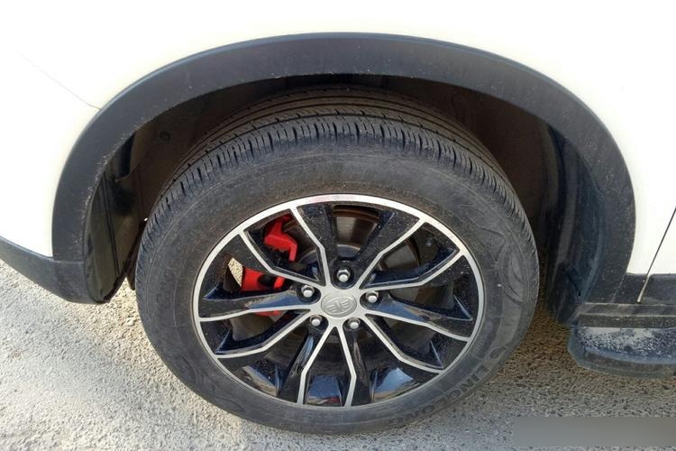 森雅r7轮胎型号多大?森雅r7轮毂参数