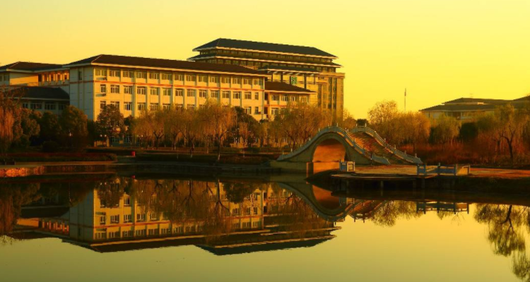 扬州江海学院是中专还是大专