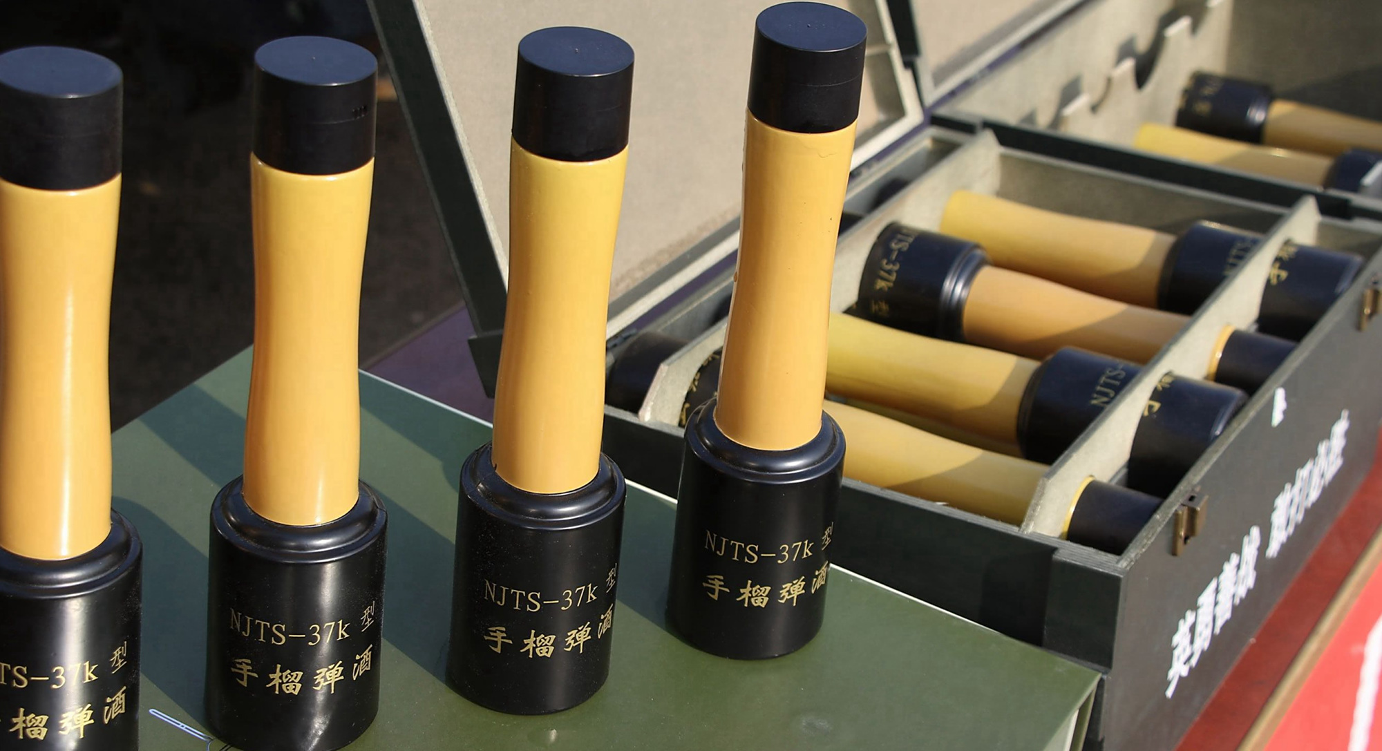 中国已经有有了最先进的手榴弹,为何中国部队还在用木柄手榴弹?