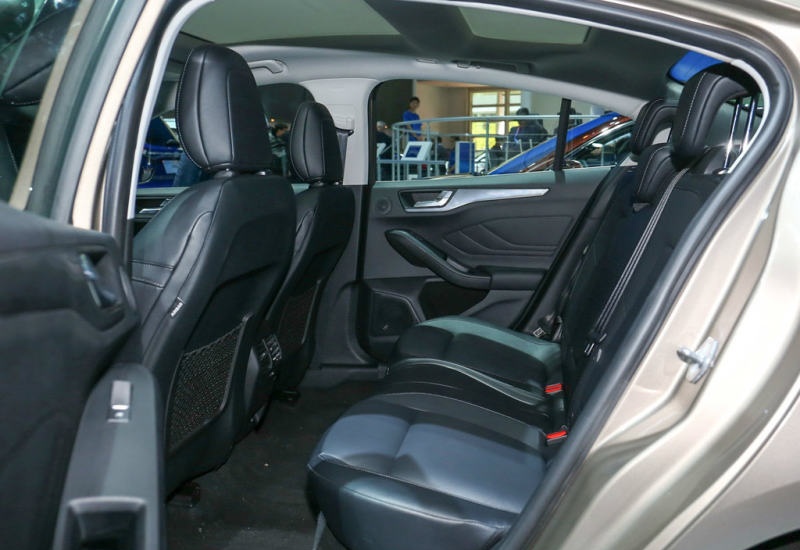 福克斯2018款两厢 1.6l 手动风尚型