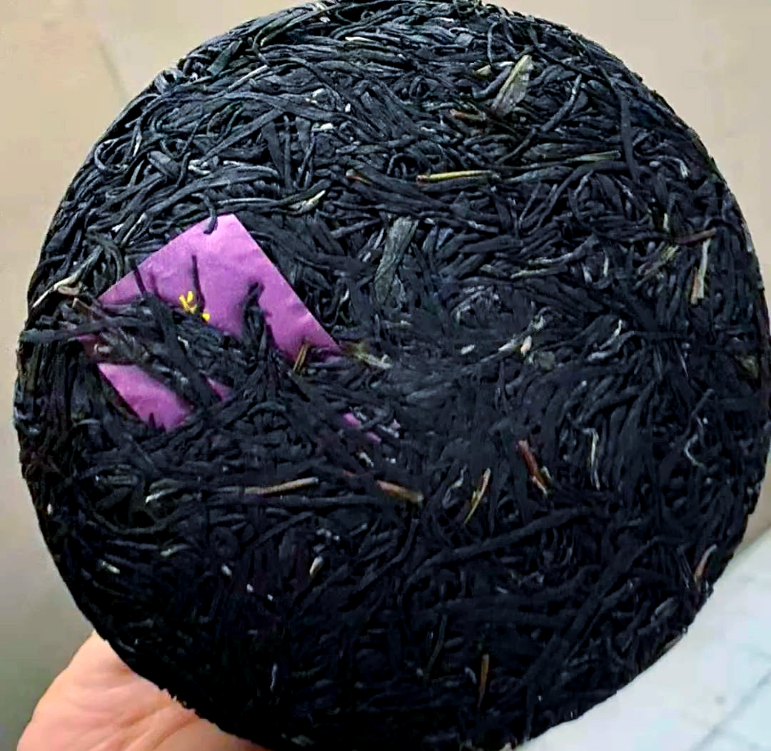 探索紫茶的奥秘:品味独特且稀有的淡紫茶香