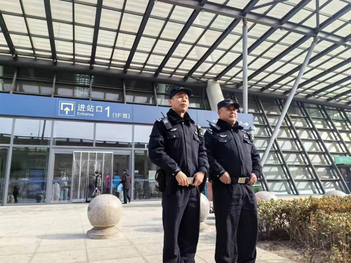 巡警制服图片