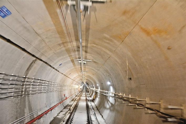 12号线机场东车辆段 试车线完成冷滑试验