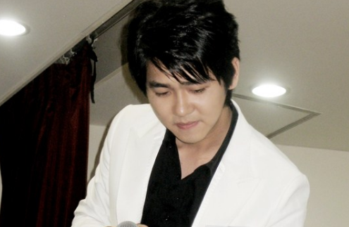 崔民勇:凭《搞笑一家人》爆红,与申智传出恋情,却被雪藏10年