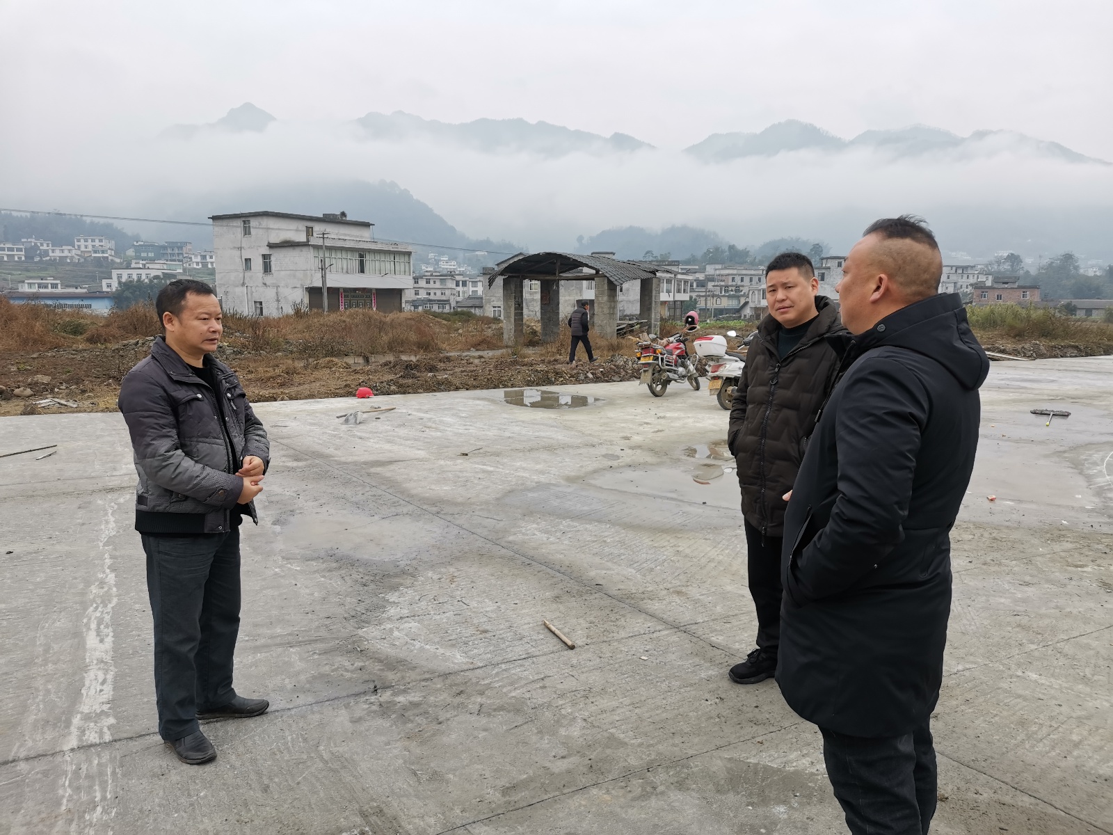 筠连县应急管理局 到大雪山镇督导基层应急能力建设工作