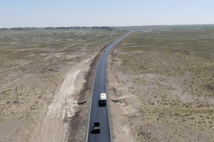 国道331内蒙古巴彦淖尔段主线贯通 将极大促进沿边少数民族地区经济