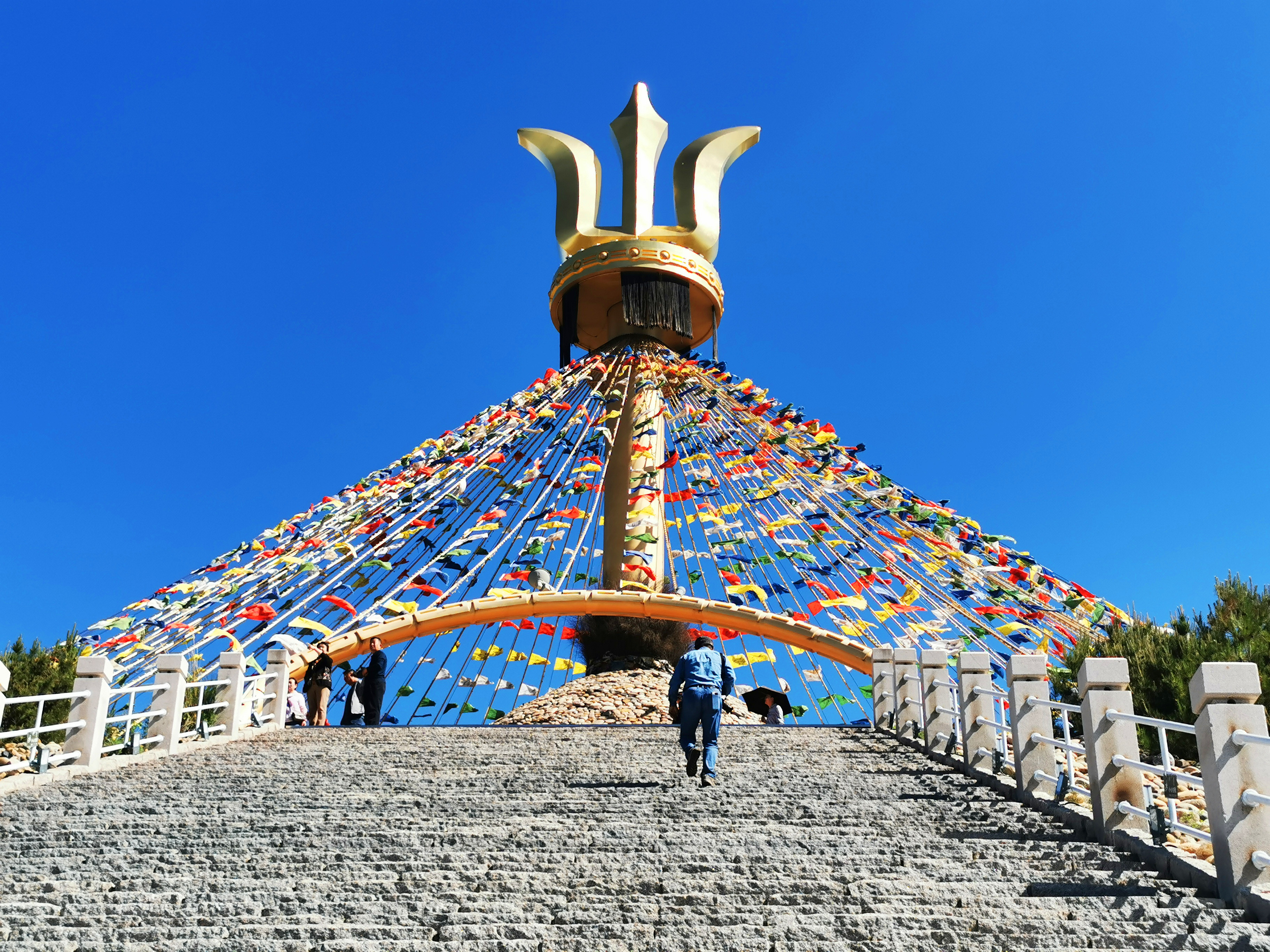 "中国第一敖包"——康巴什伊克敖包,领略蒙古族文化的艺术殿堂