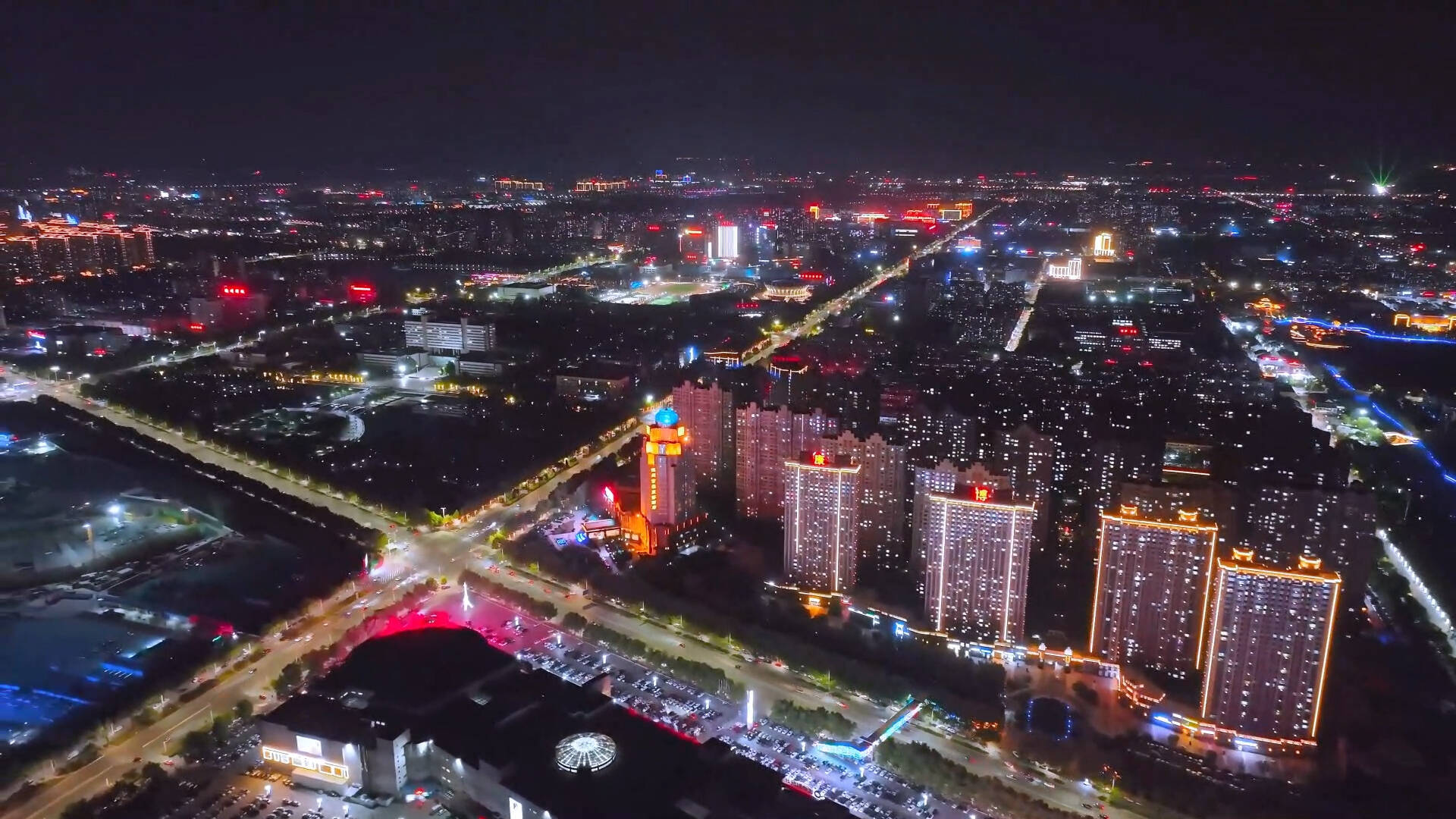 一起来感受夜幕中的多彩天衢!德州天衢新区康博大道绚丽夜景精彩亮相