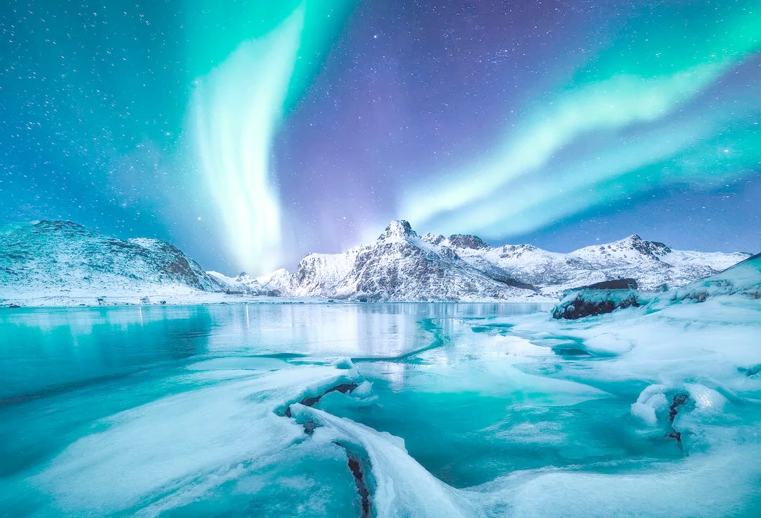 极光邮轮之旅:捕捉极光摄影灵感全攻略