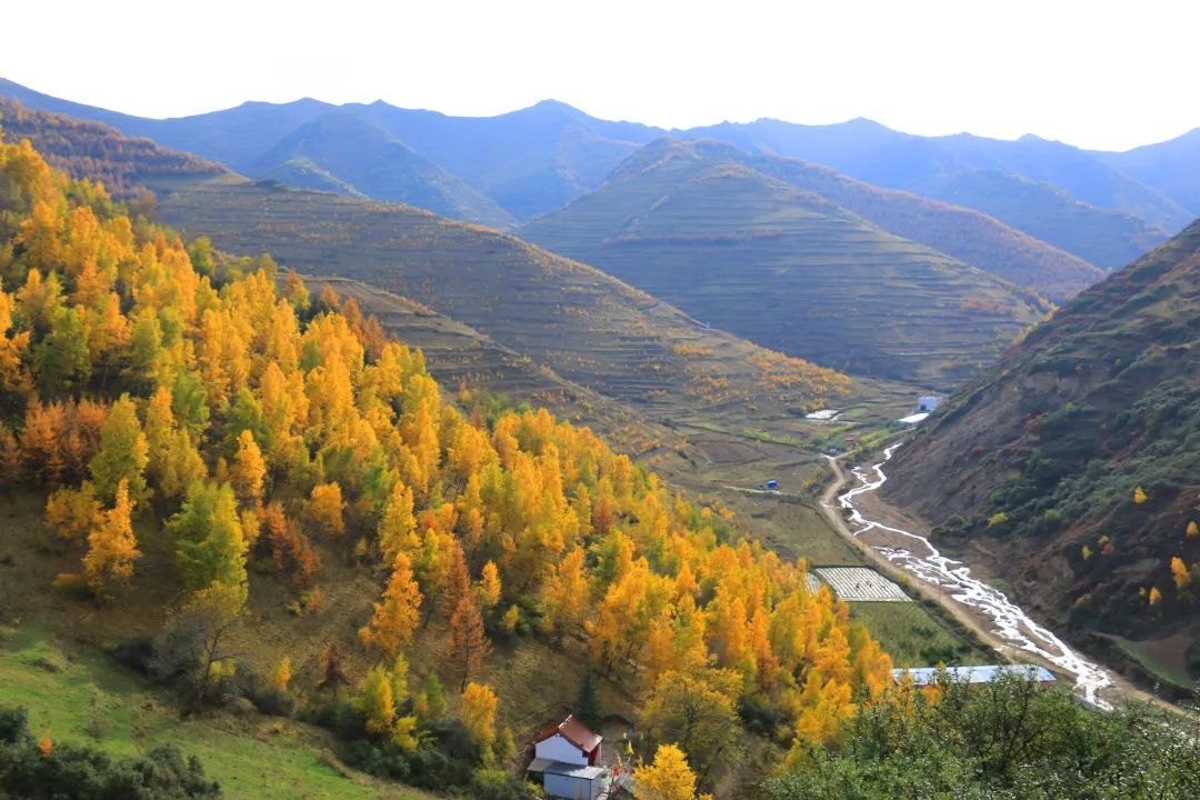 四川岷山图片