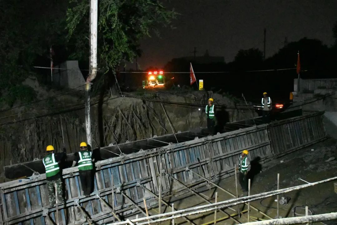 鏖战13天!中铁十七局助力良陈铁路恢复通车