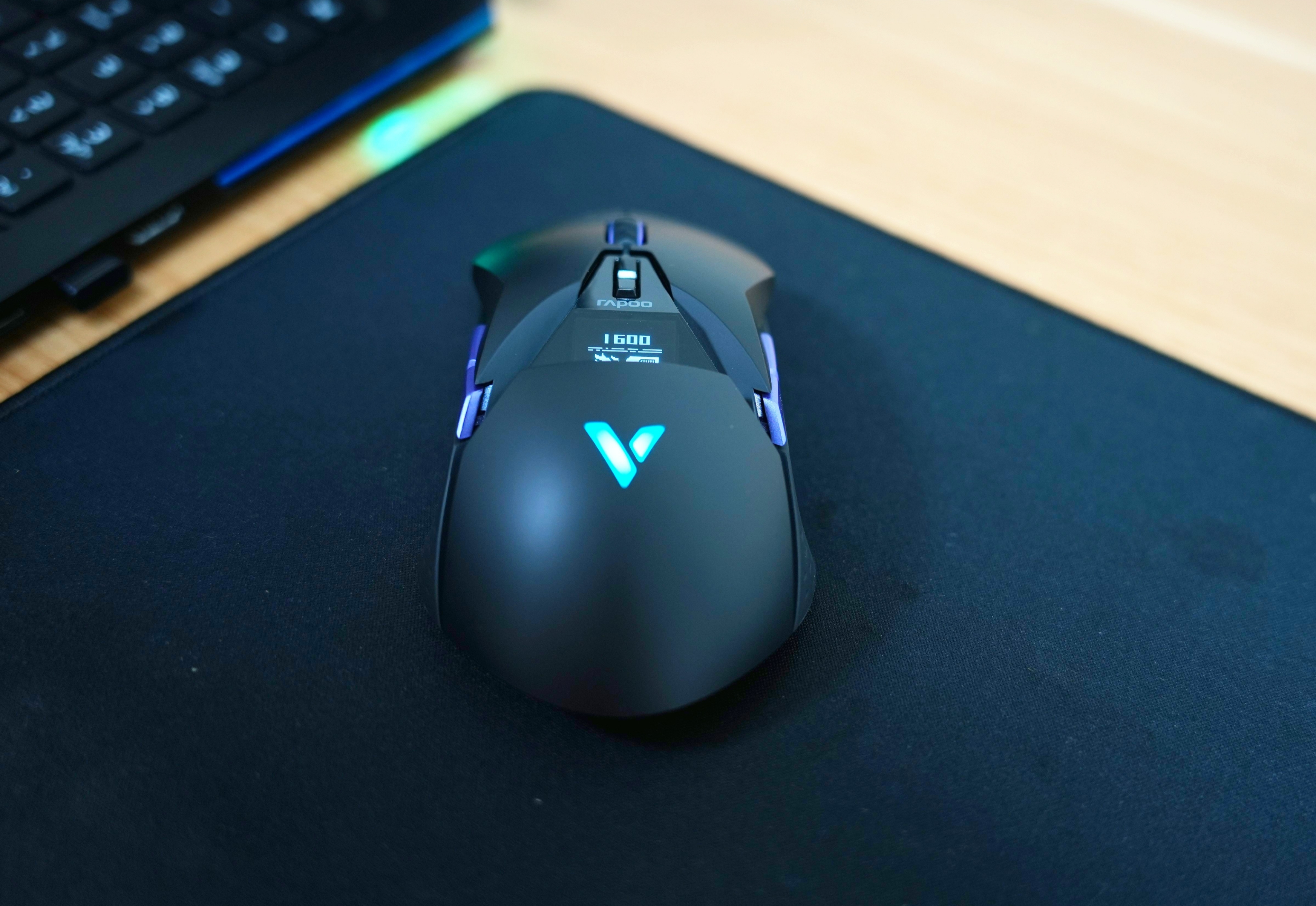 雷柏vt950pro双模无线游戏鼠标体验:屏显"超跑"有被秀到