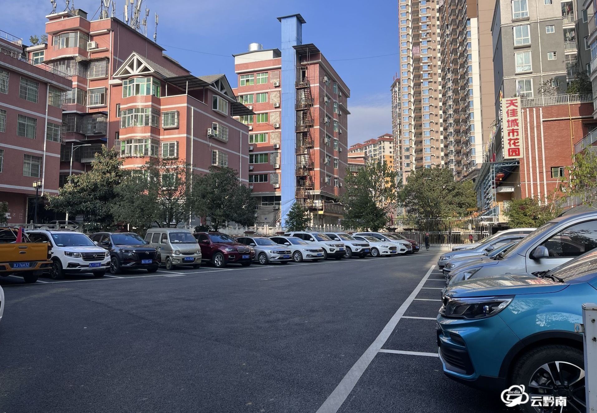 龙里:老小区焕发新活力 背街巷成了"幸福巷"