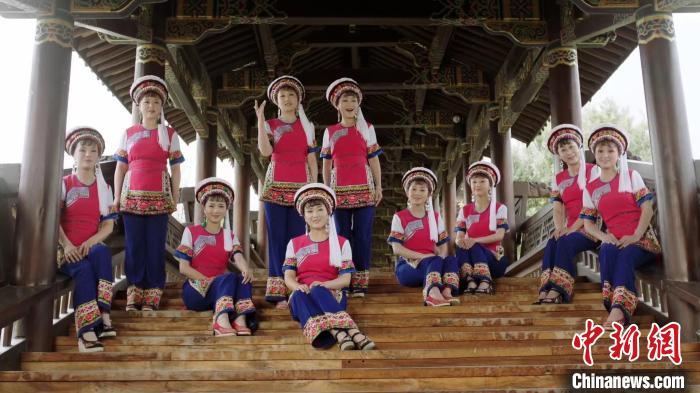 云南大理新"五朵金花"首次亮相 唱响民族歌曲"擦亮"文化名片