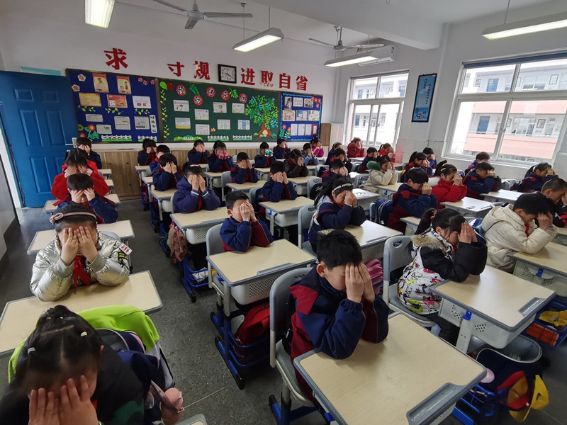 菱湖实验小学举行眼保健操比赛