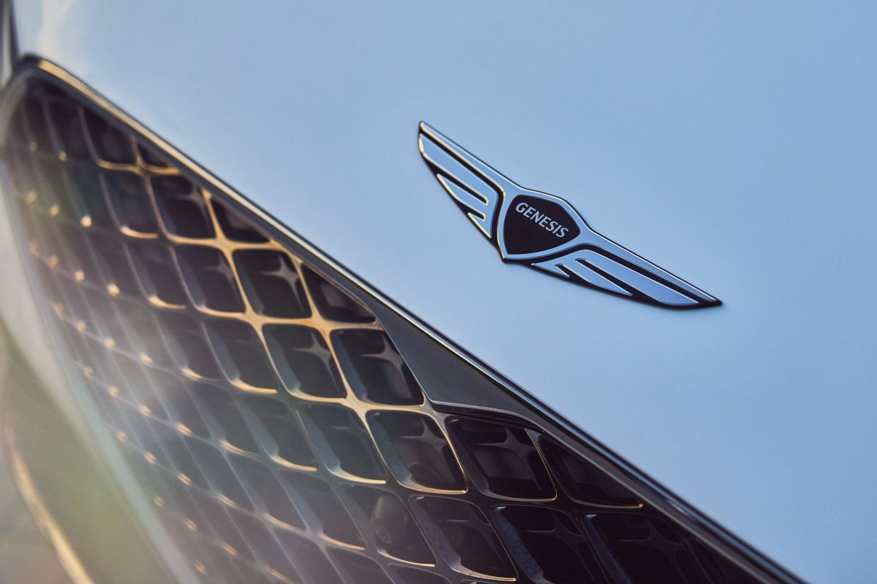 捷尼塞思到底香不香?看看它的顶级车型genesisg90!