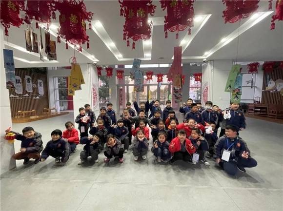 「浦东」世博家园实验小学:元宵节拍了拍你