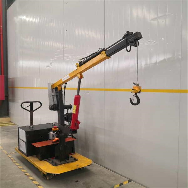 适用于汽车修理厂起吊配件的移动式液压伸缩小型吊机有哪些?