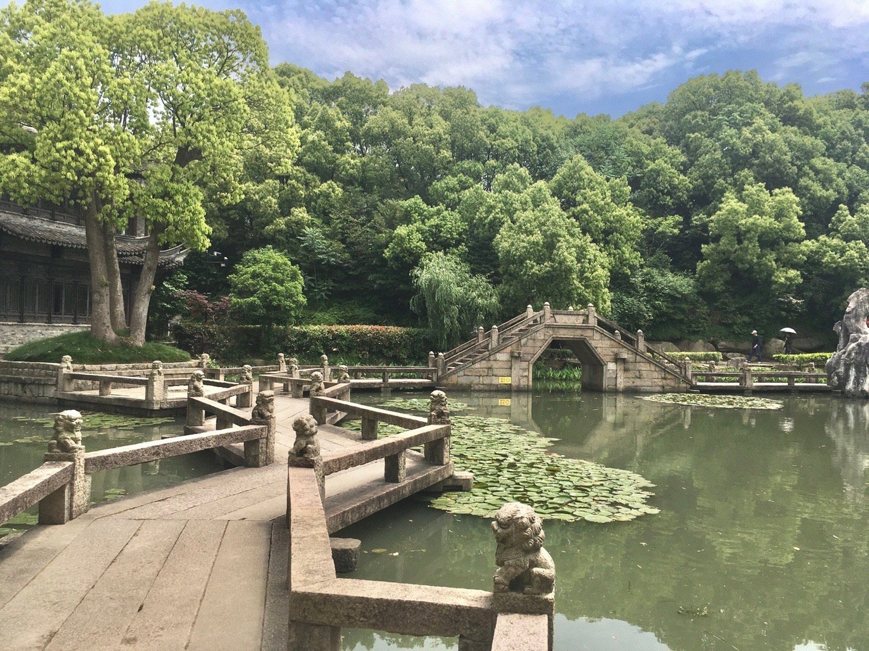 韩湘水博园的仿古建筑和收藏的古桥
