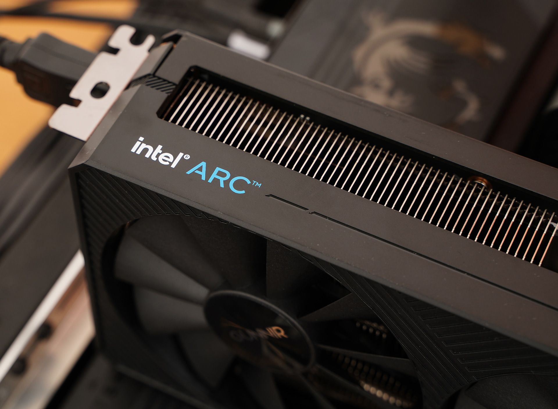 独显市场迎来三足鼎立 蓝戟intel arc a750 photon 8g oc显卡评测