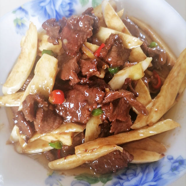 茭白炒牛肉,十分钟搞定,鲜香下饭