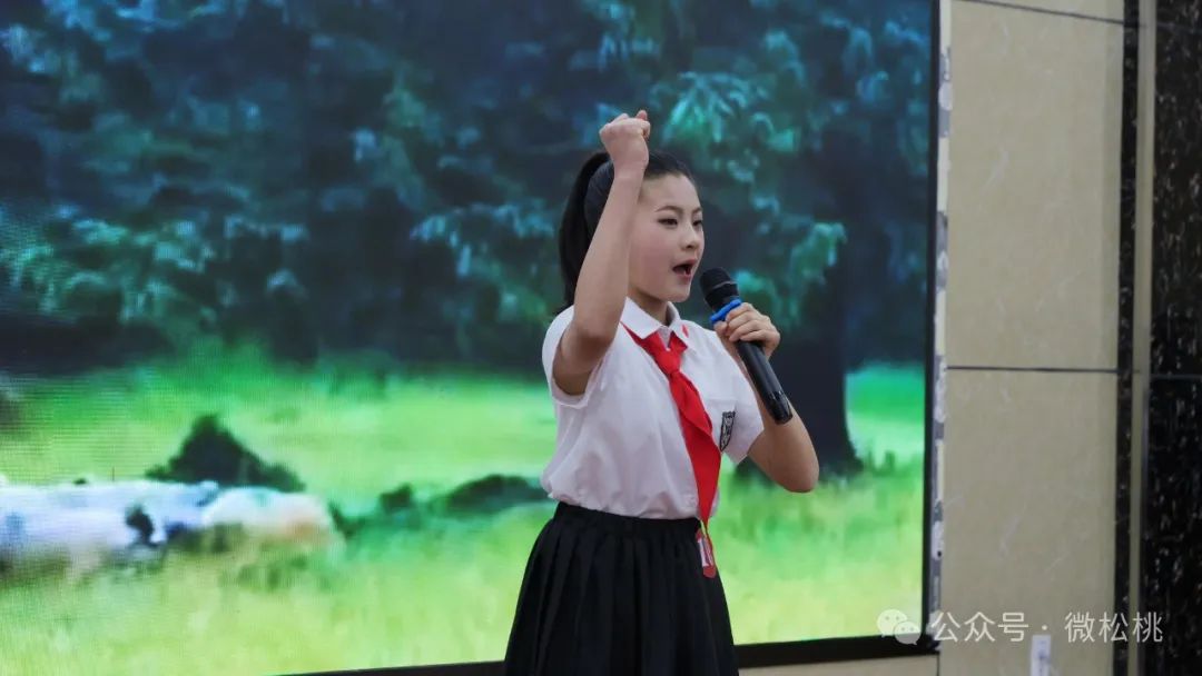 学生演讲比赛现场照片图片