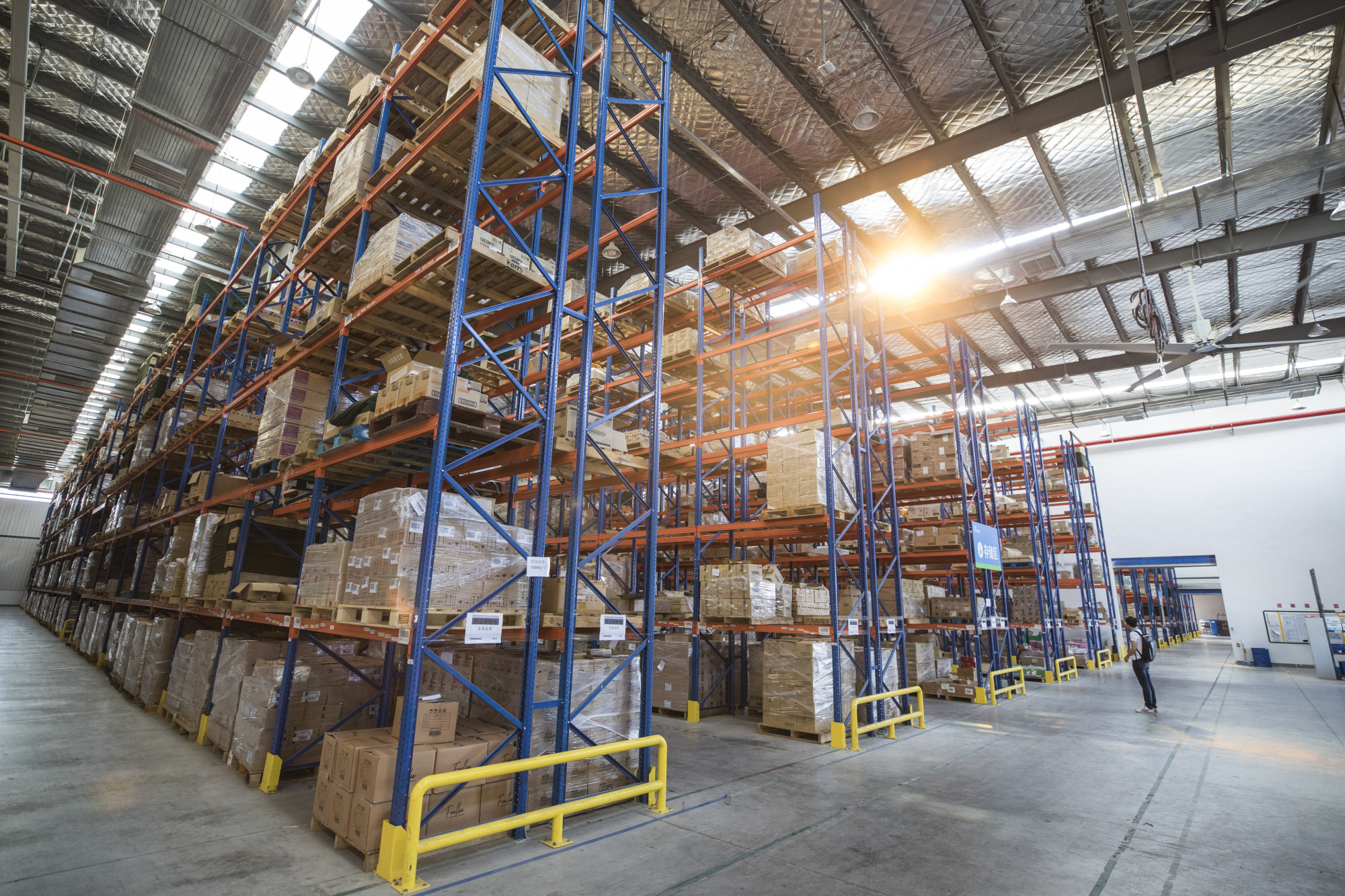 助海外品牌备货双11,天猫国际联合菜鸟推出保税仓存货贷款服务